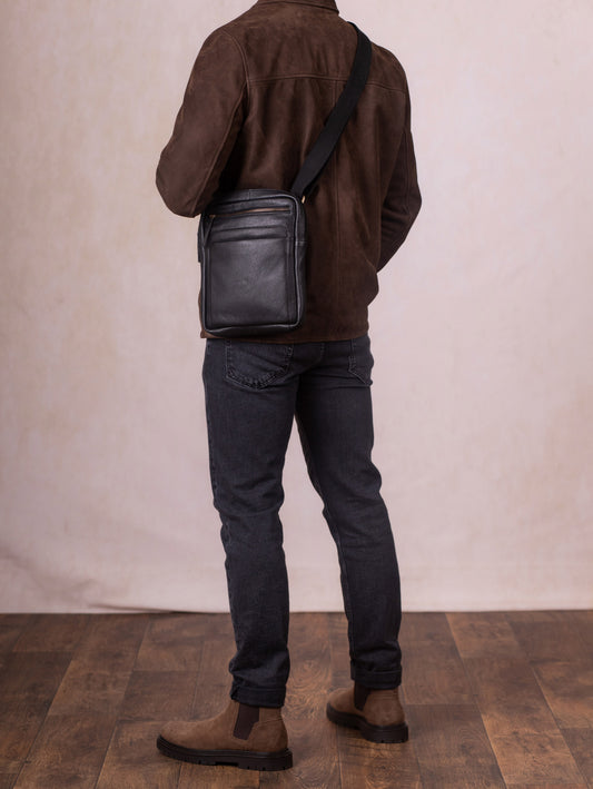 Explorer Leather Messenger Bag