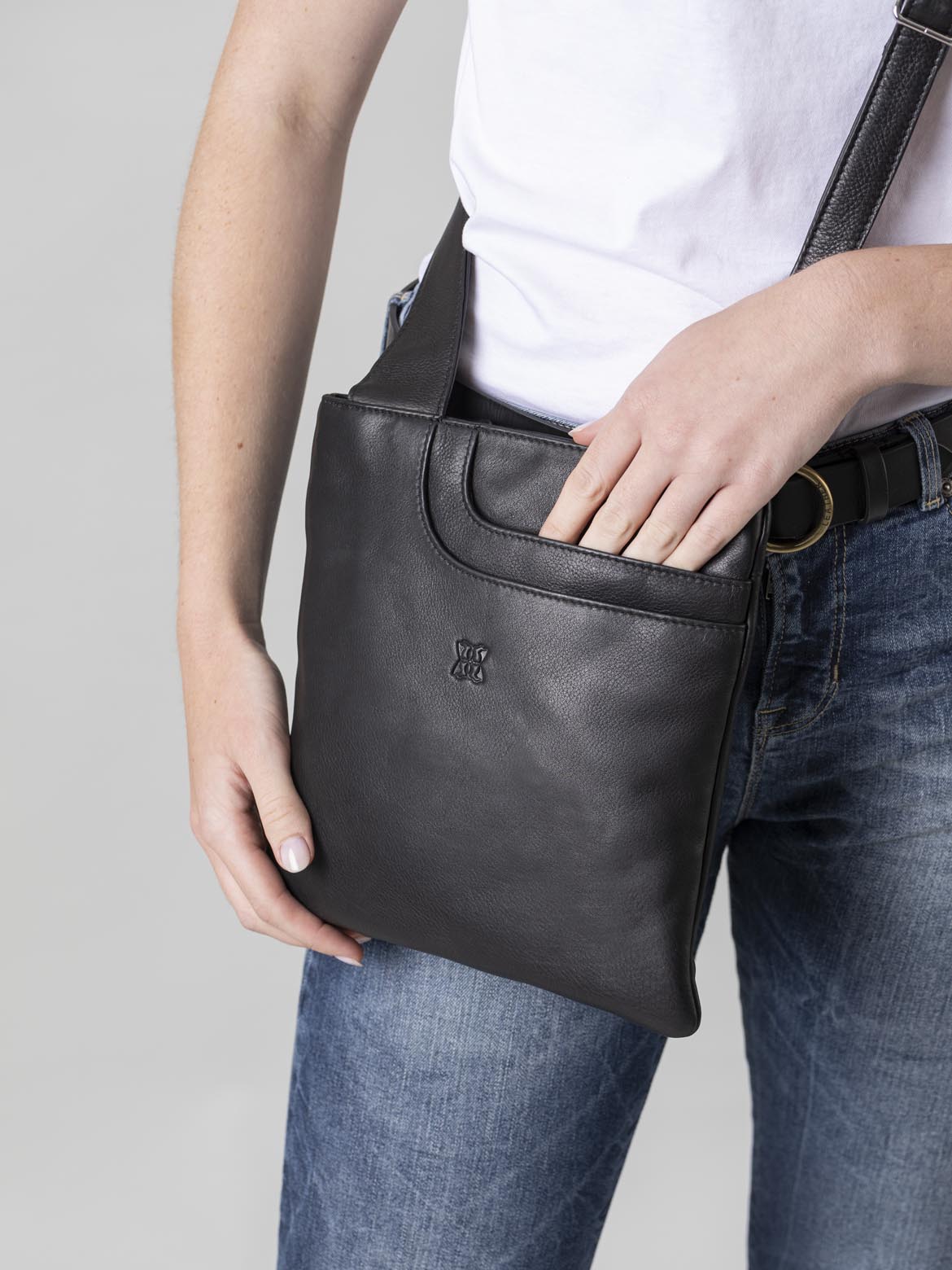 Allerdale Leather Cross Body Bag