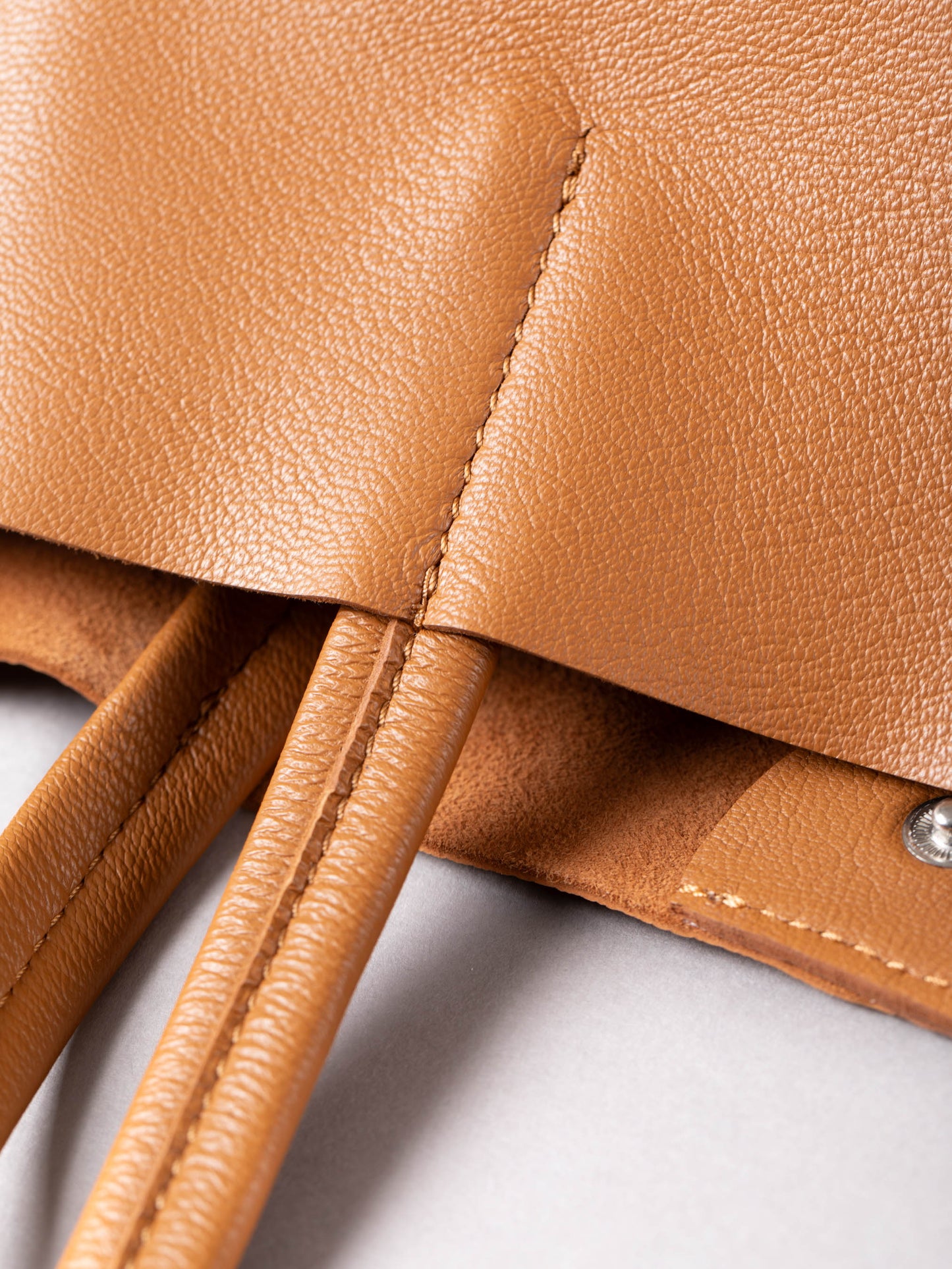 Tarn Leather Tote Bag