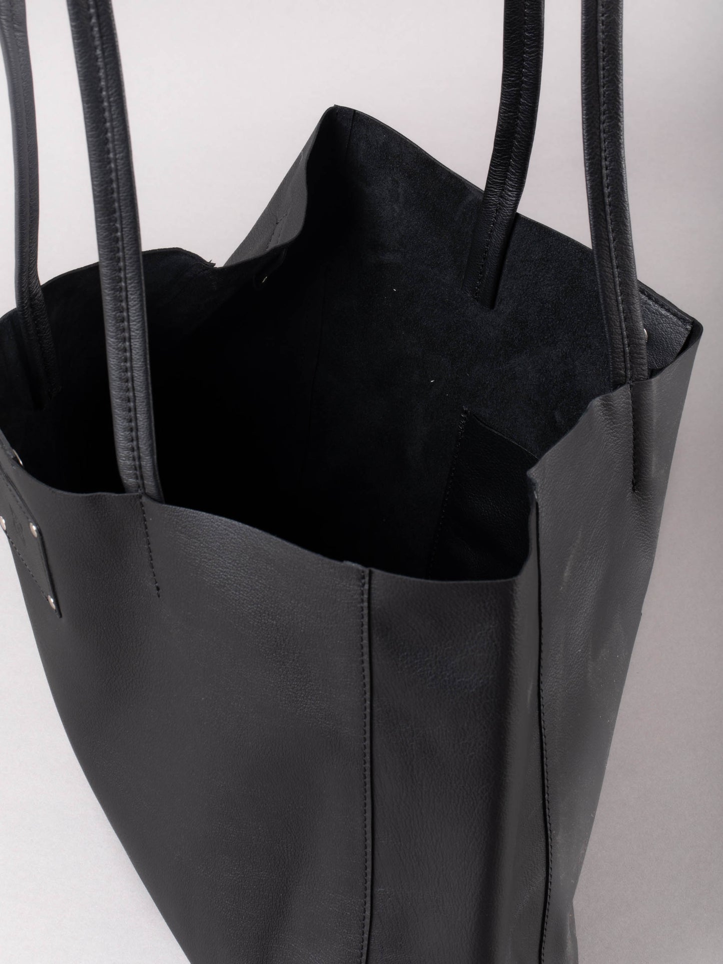 Tarn Leather Tote Bag