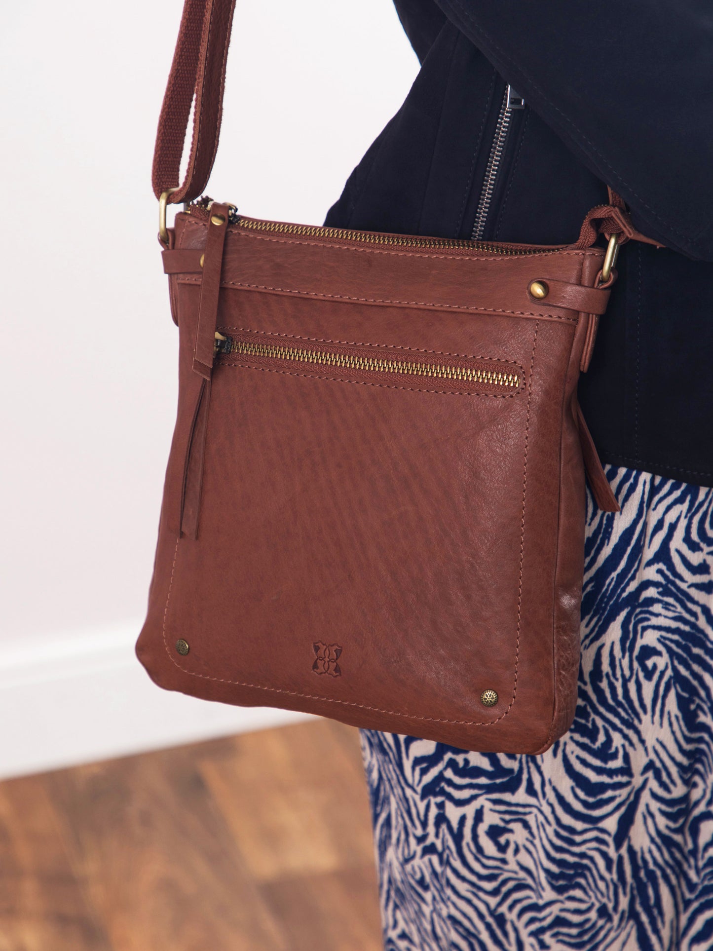 Harstone Large Leather Cross Body Bag