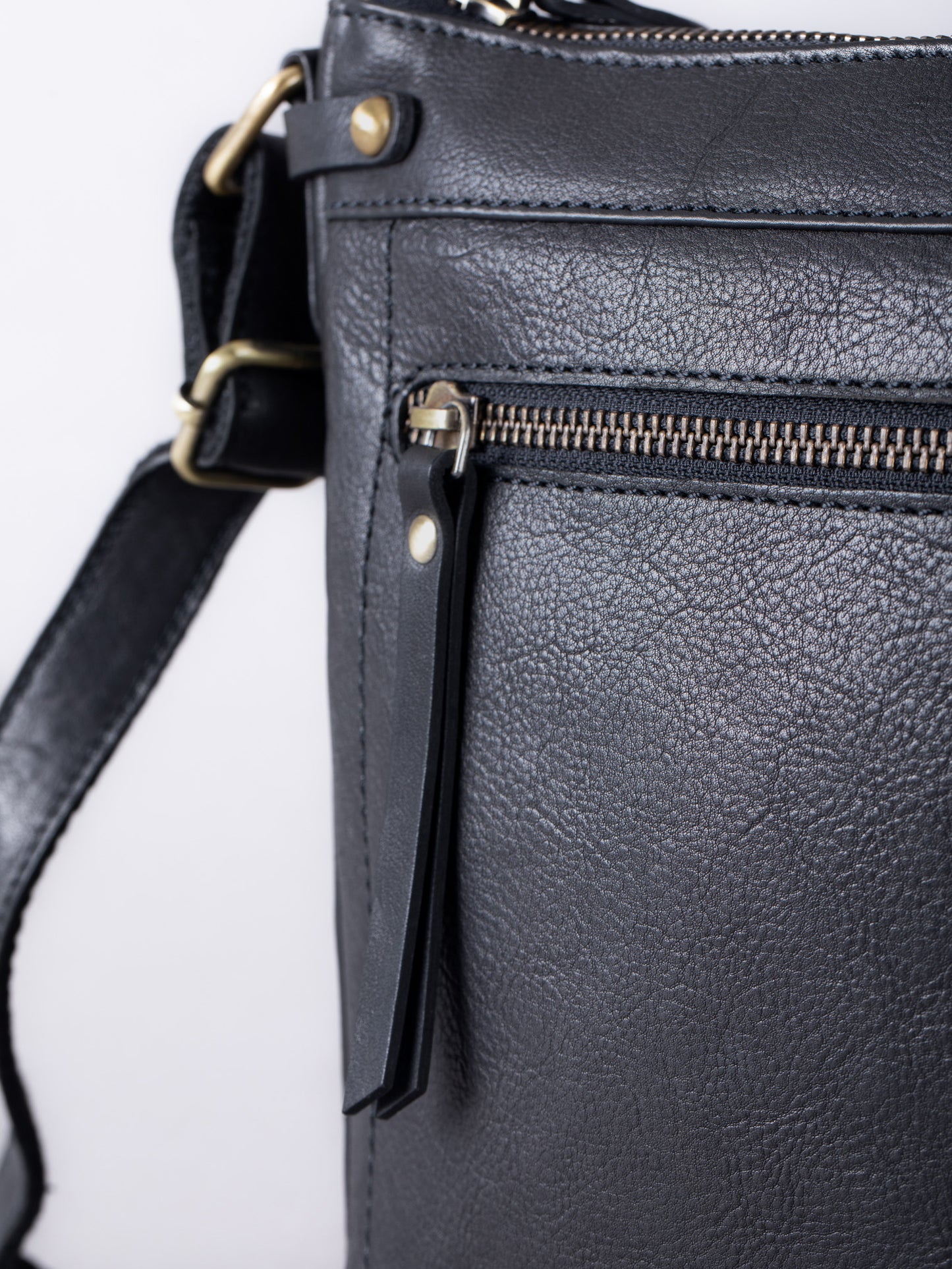 Harstone Large Leather Cross Body Bag