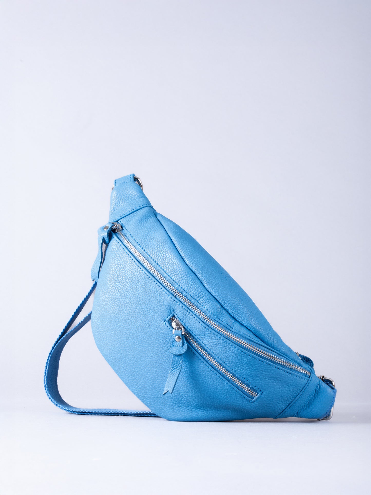 Tarn Leather Sling Bag