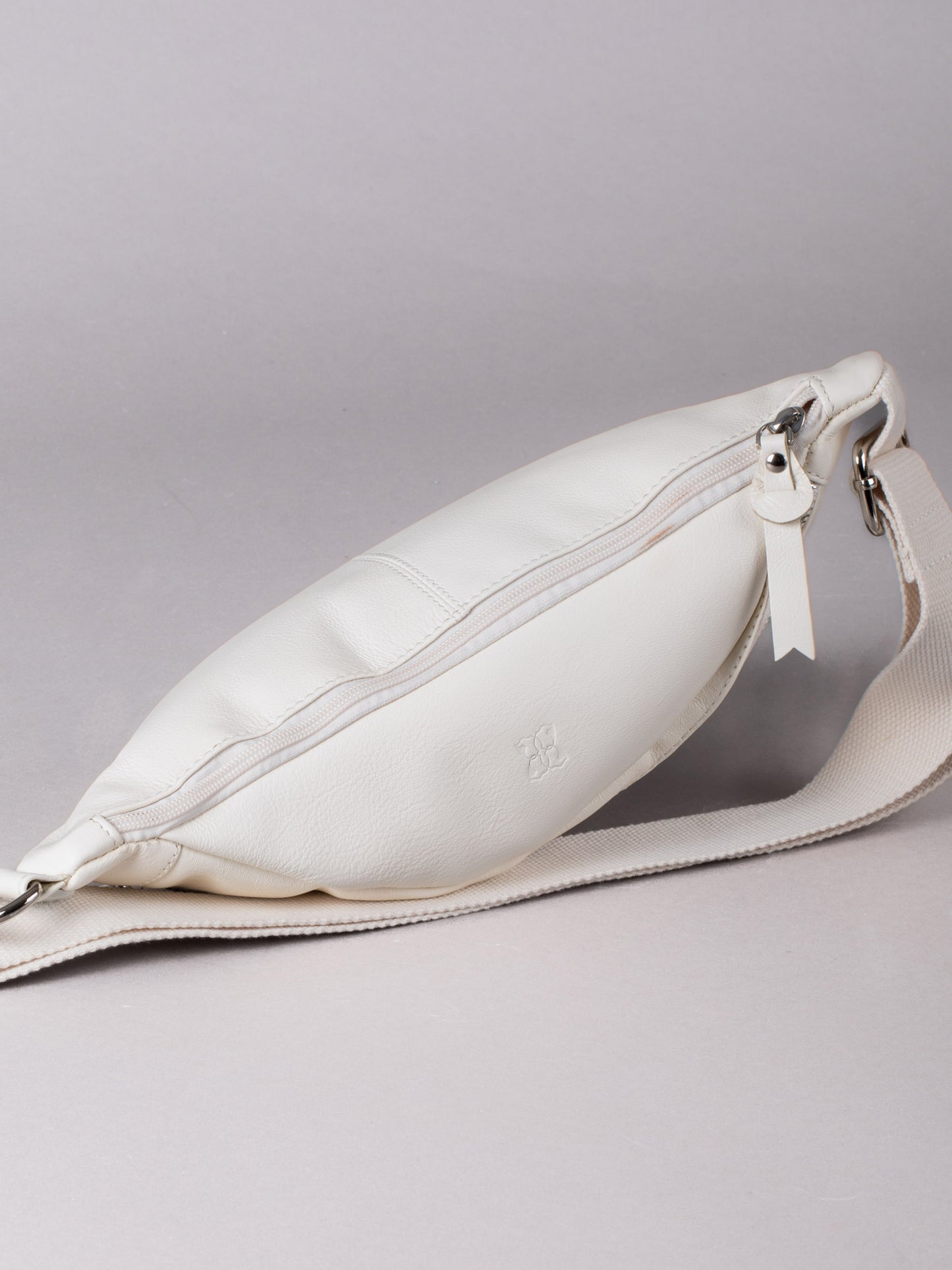 Tarn Leather Sling Bag