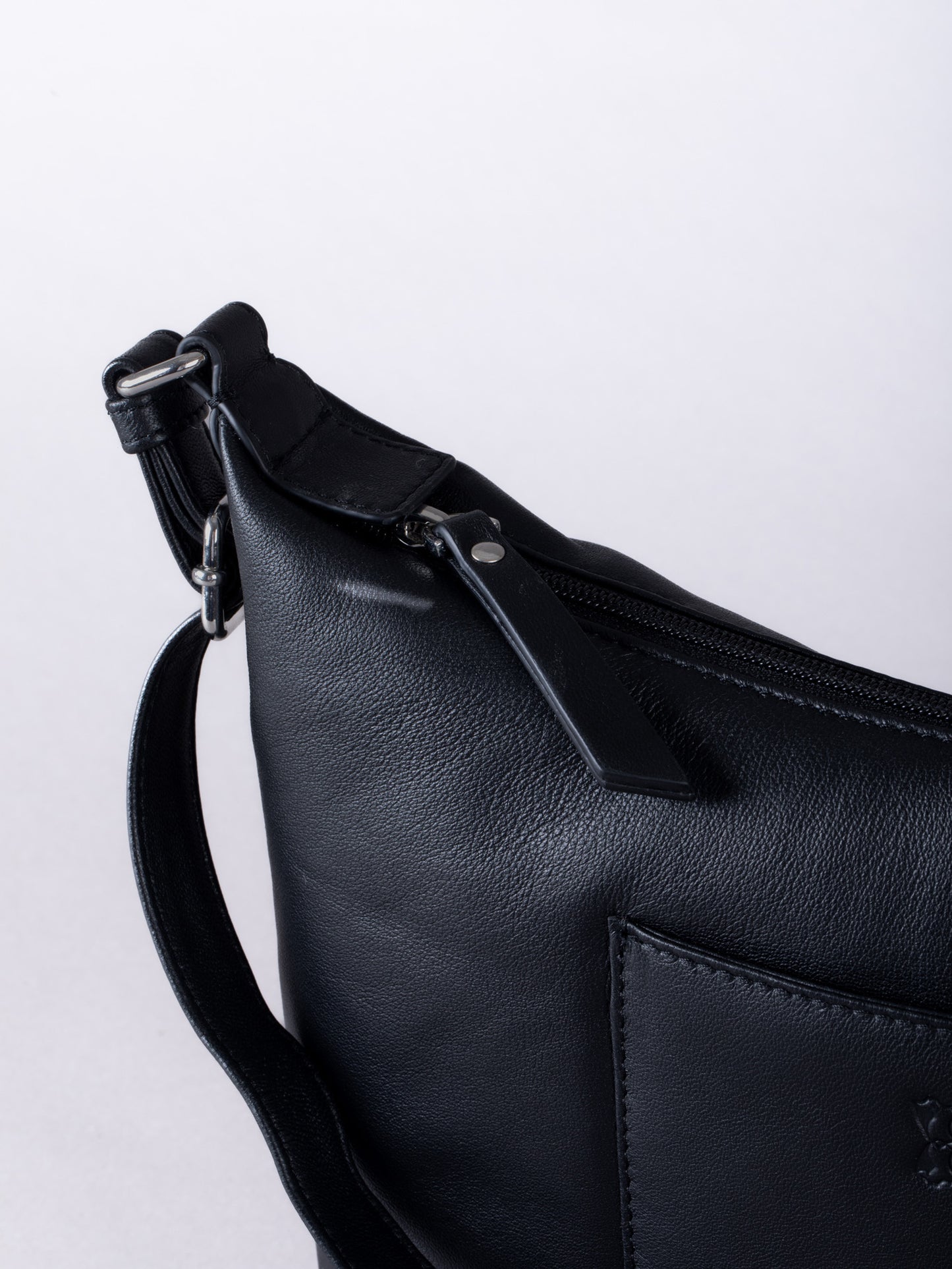 Talkin Leather Shoulder Bag