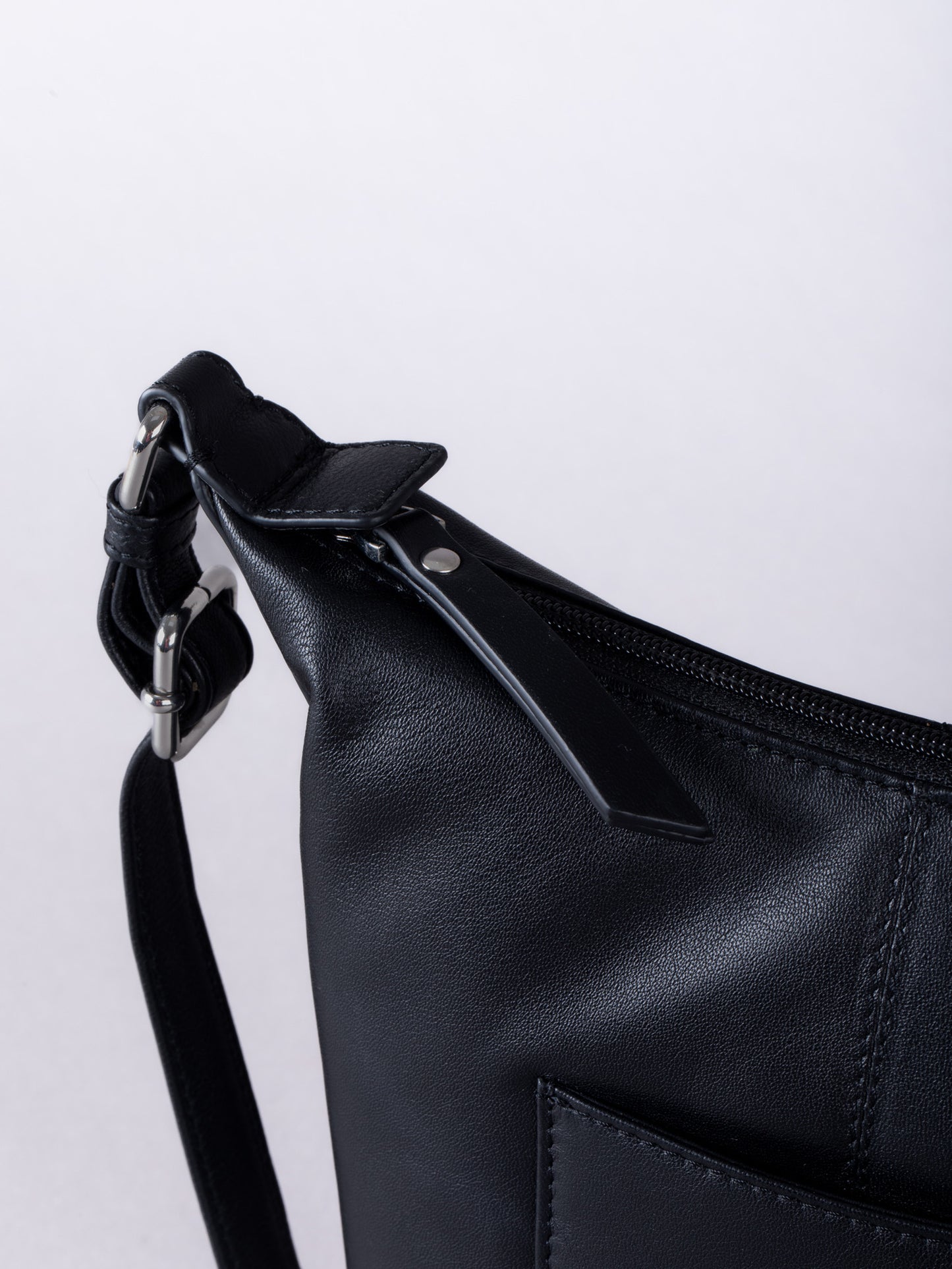Talkin Medium Leather Cross Body Bag