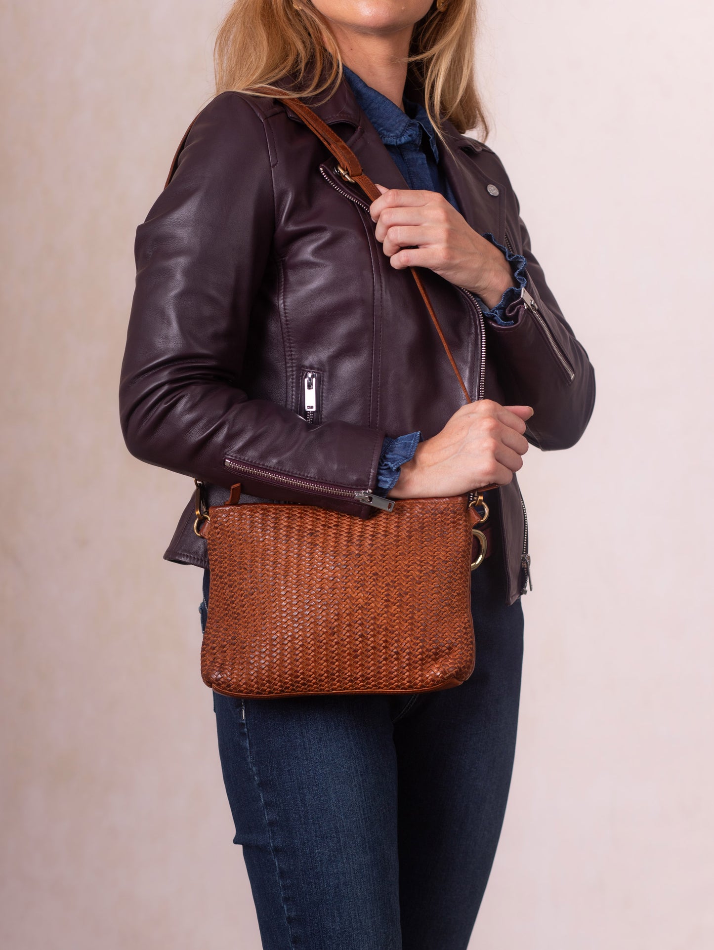 Wreay Leather Cross Body Bag