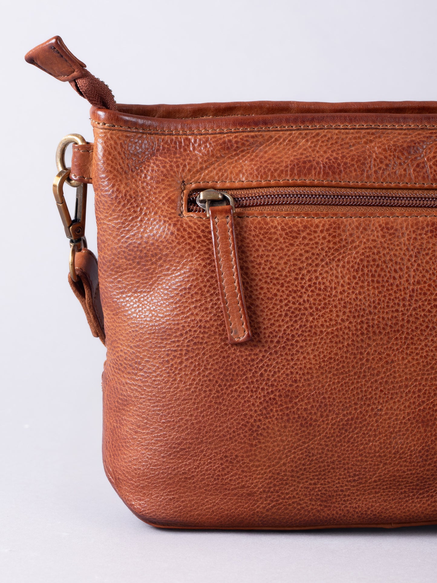 Wreay Leather Cross Body Bag