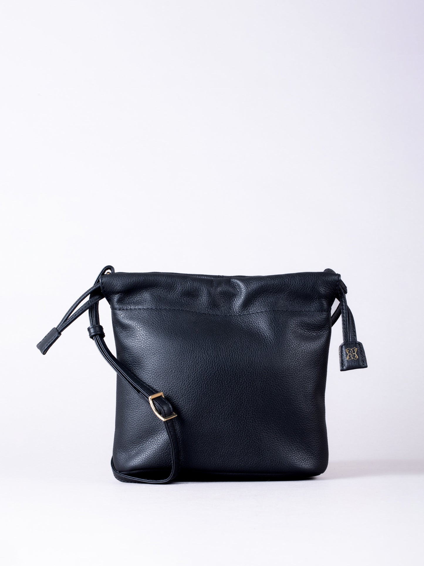 Eskrigg Leather Drawstring Cross Body Bag