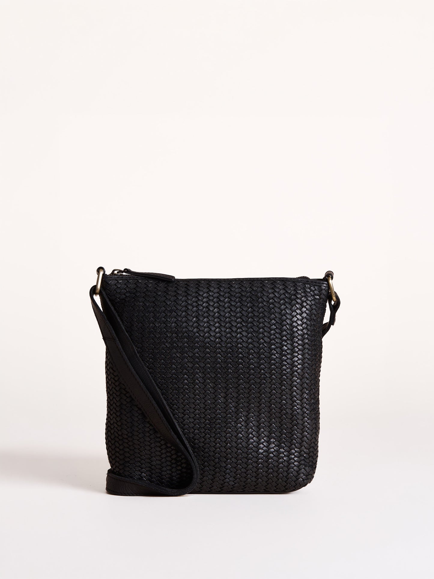 Wreay Cross Body Bag