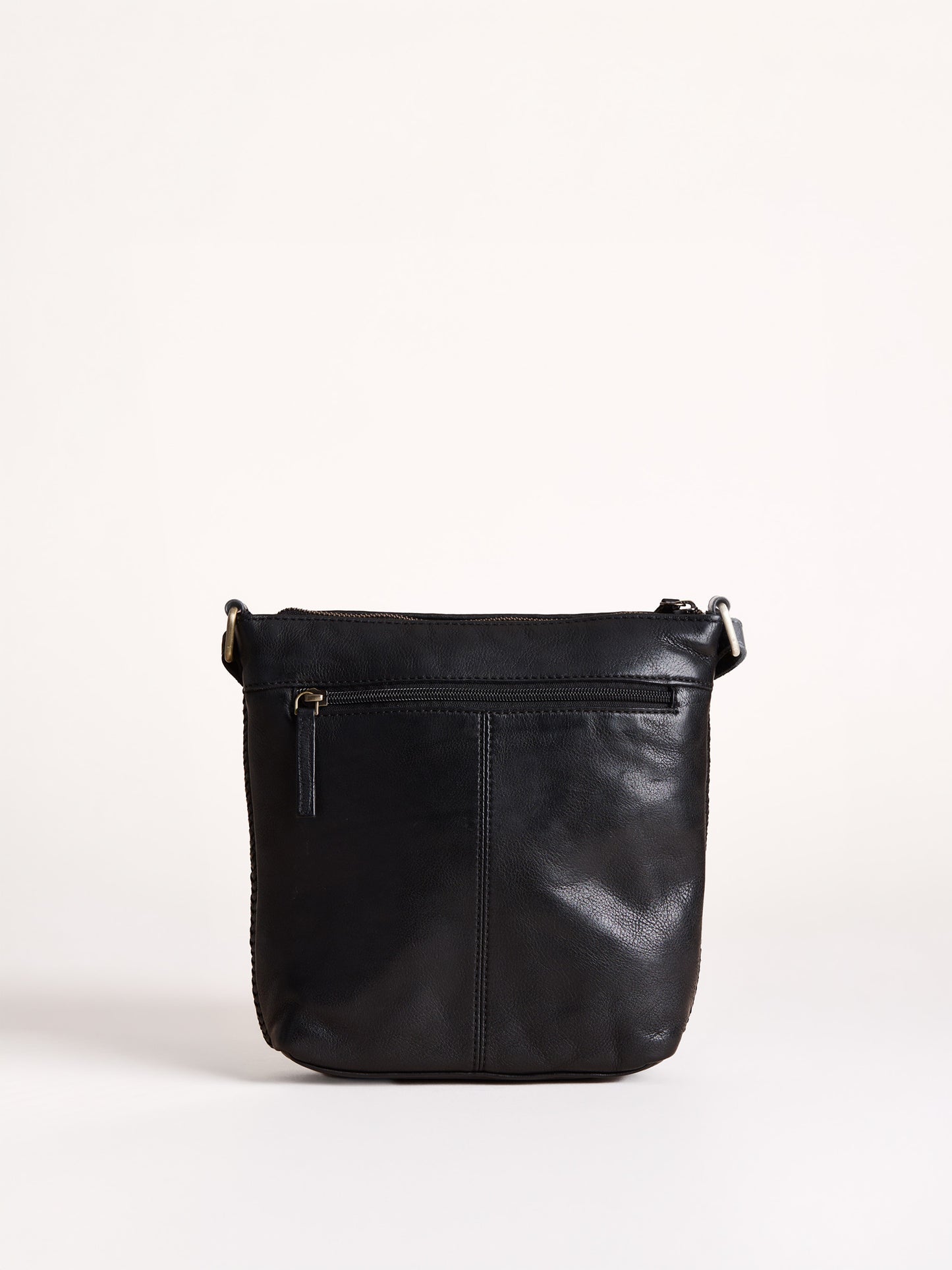 Wreay Cross Body Bag