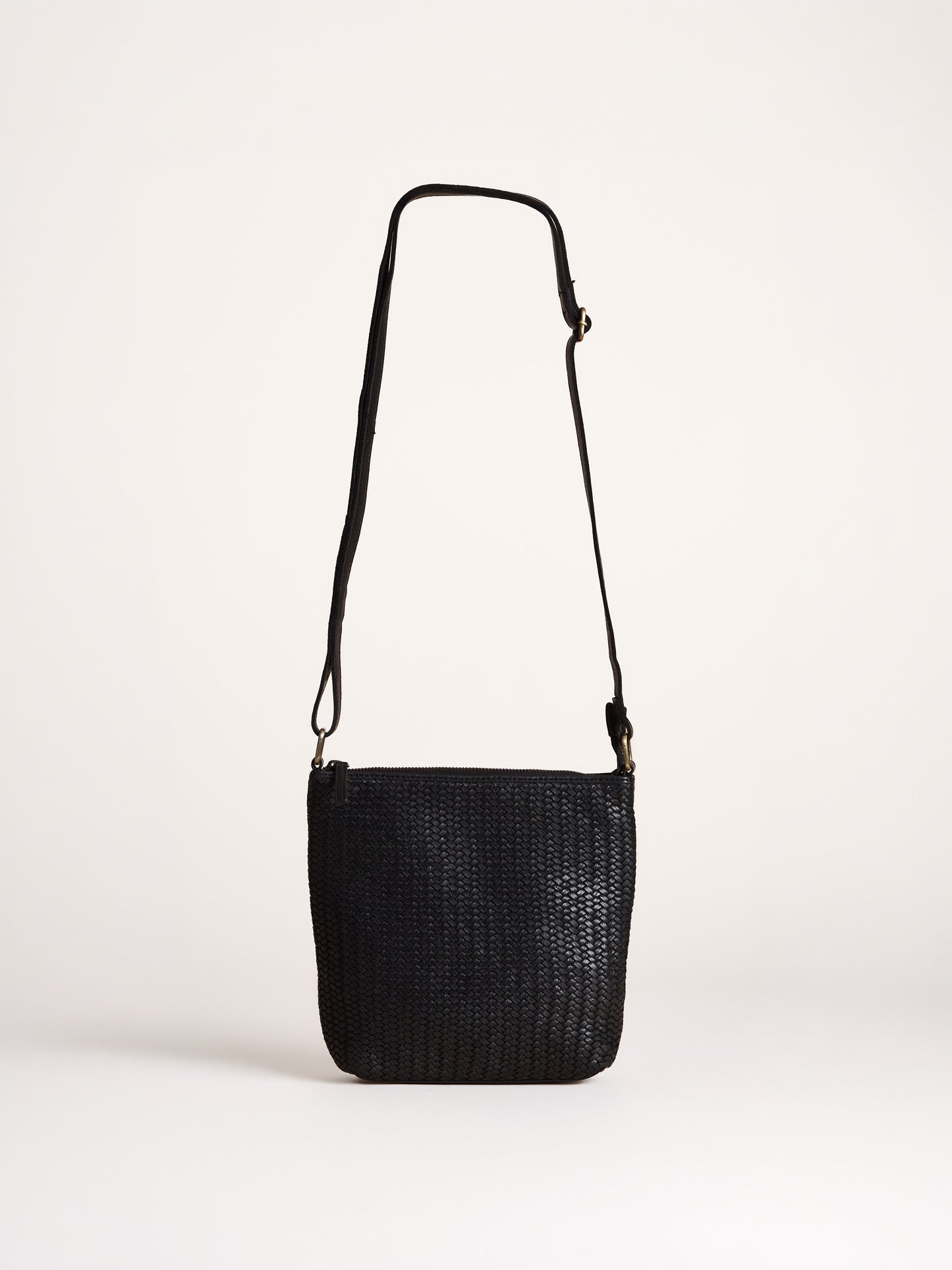 Wreay Cross Body Bag