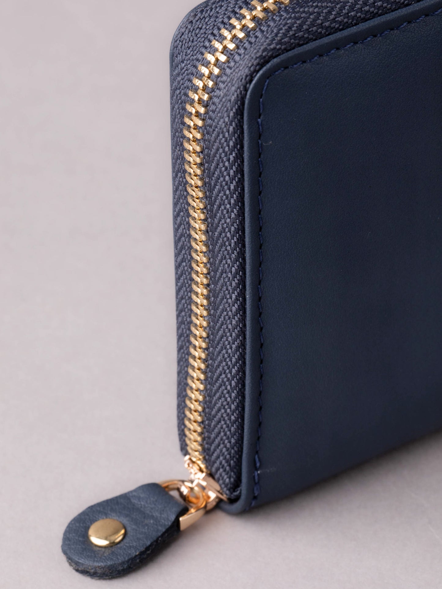 Small Leather Zip Purse