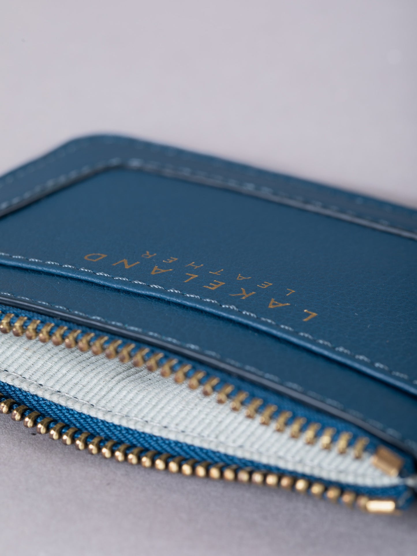 Tarraby Leather Coin and Card Holder