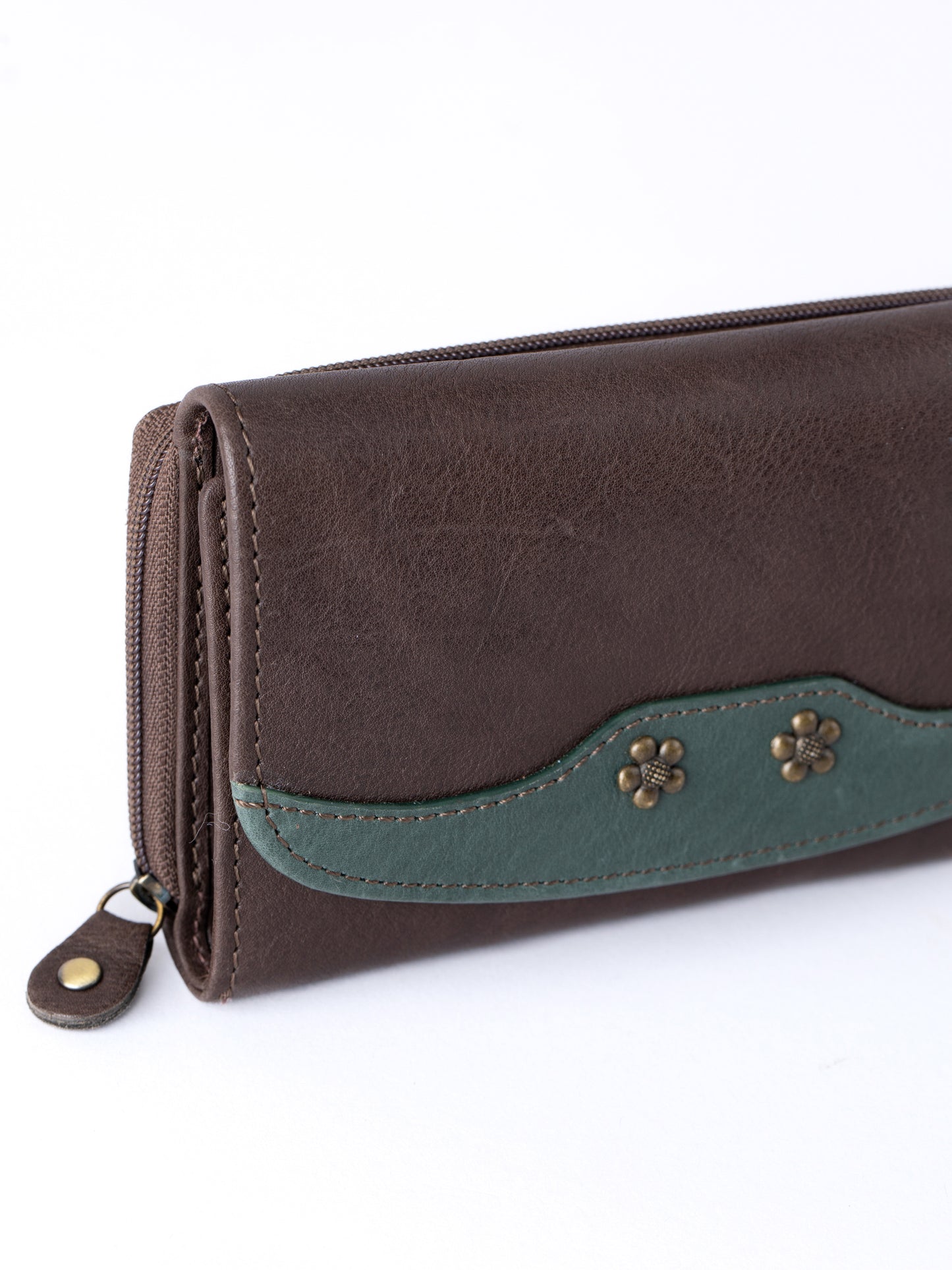 Hartsop Flapover Leather Purse