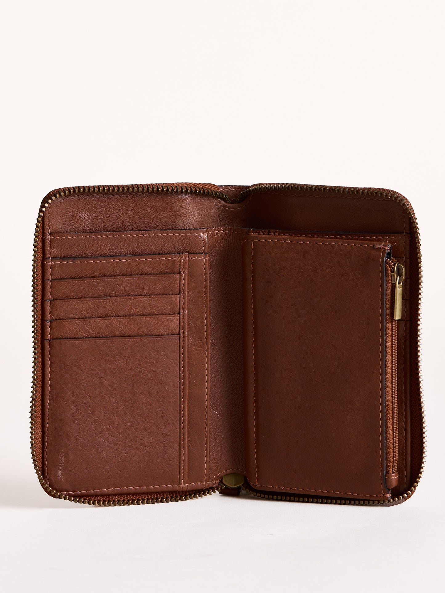 Dent Leather Purse