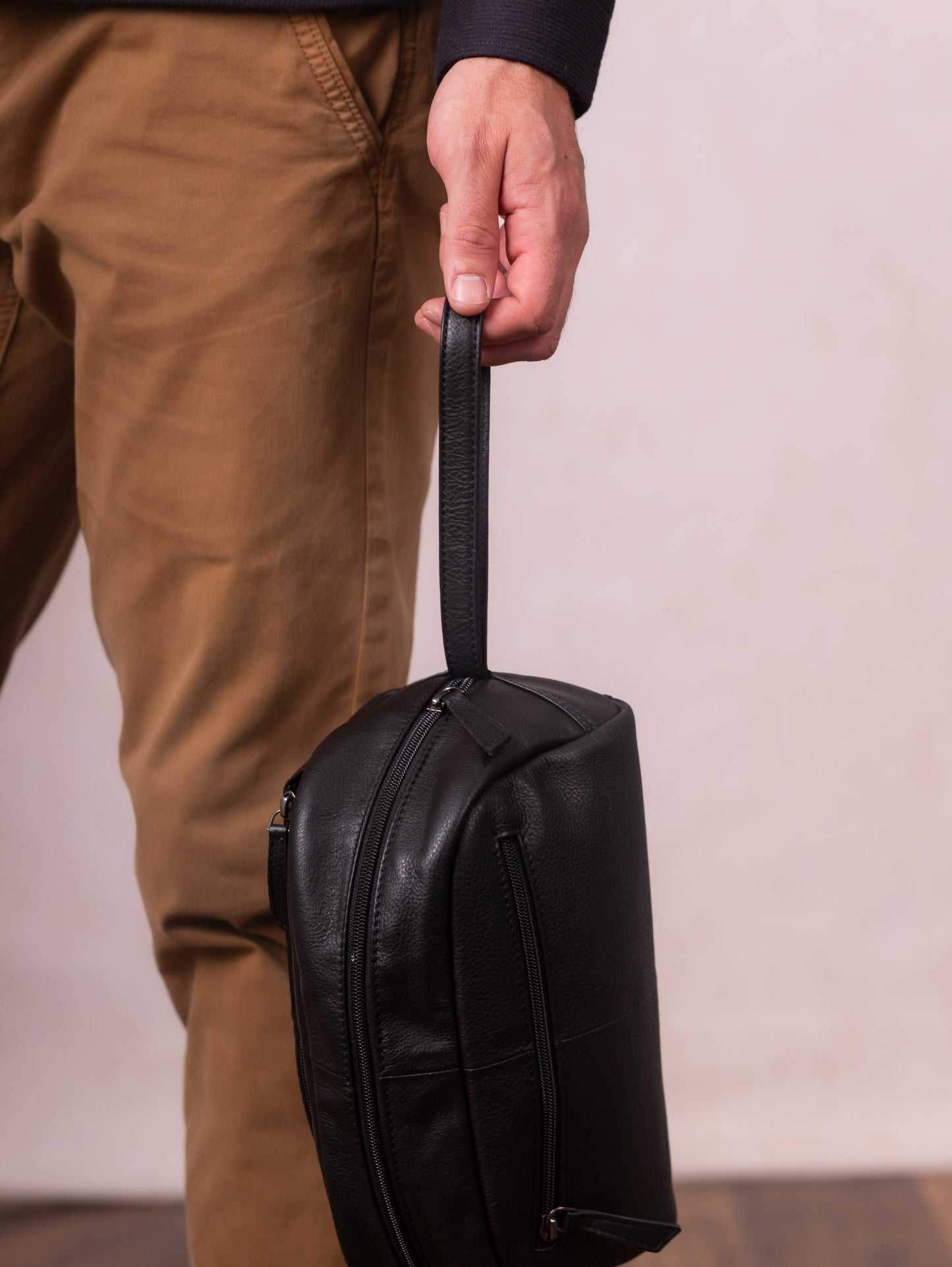 Silloth Leather Washbag