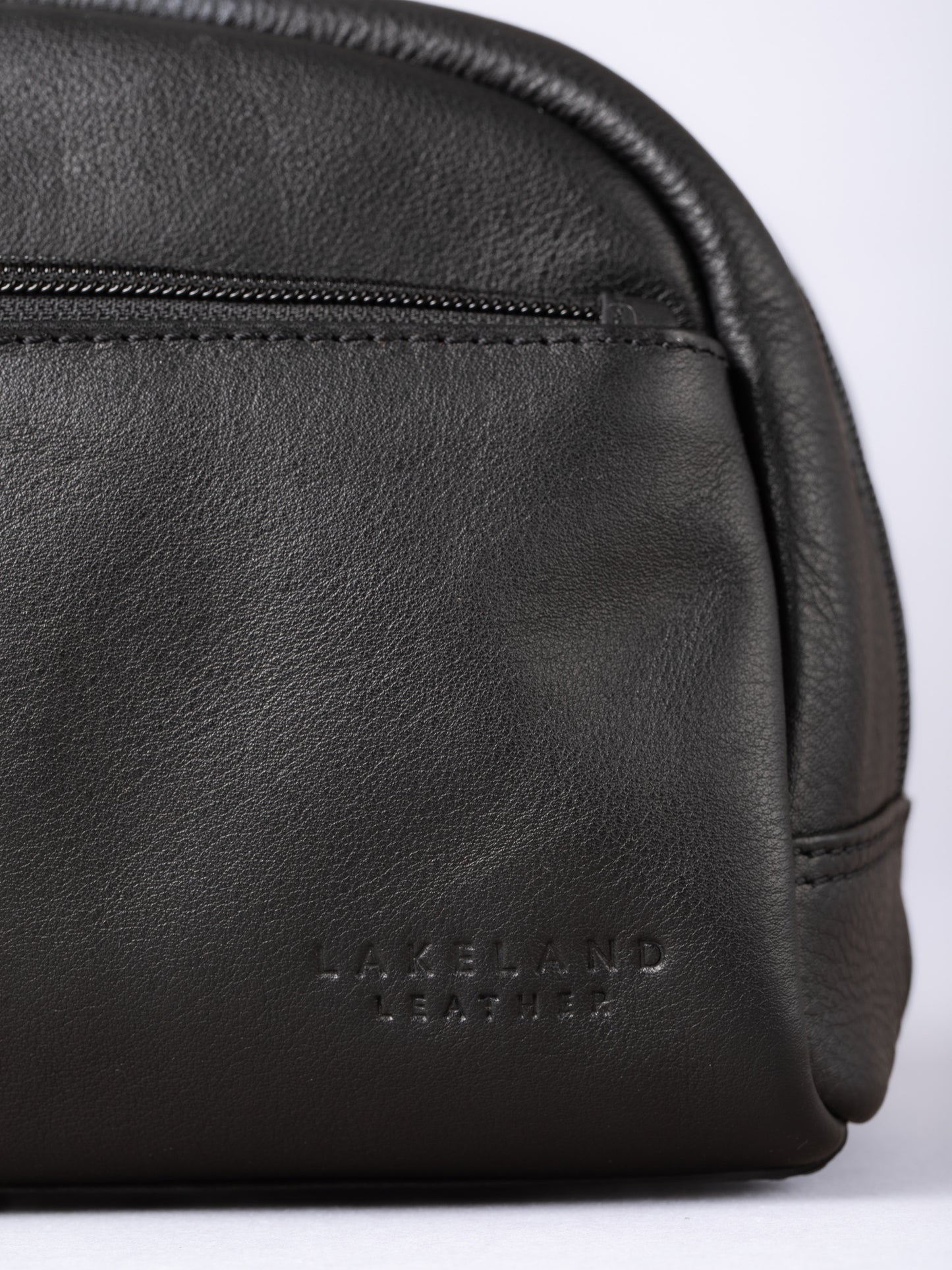 Silloth Leather Washbag