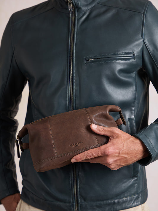 Hutton Leather Washbag
