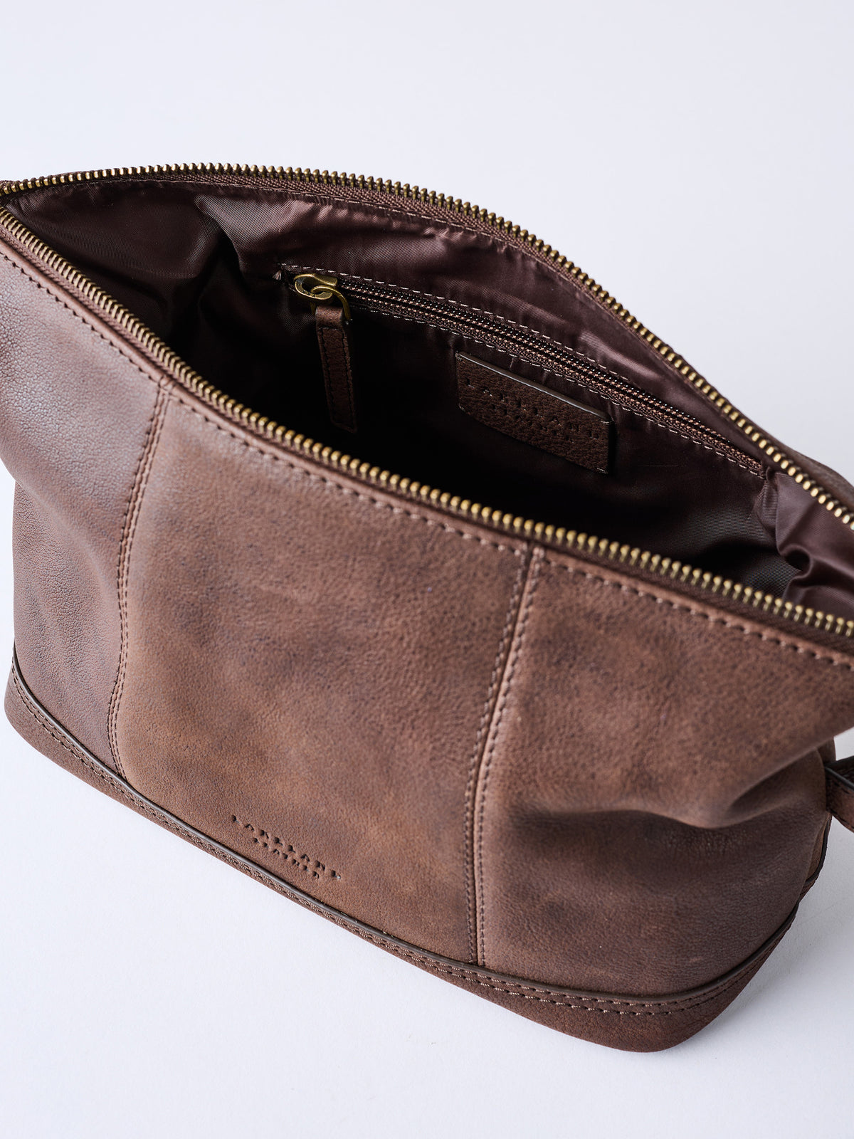 Hutton Leather Washbag