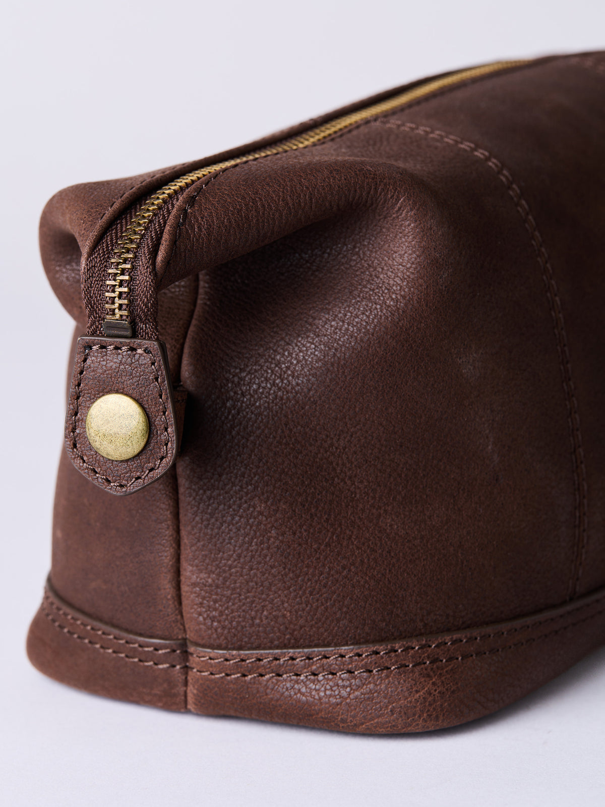 Hutton Leather Washbag