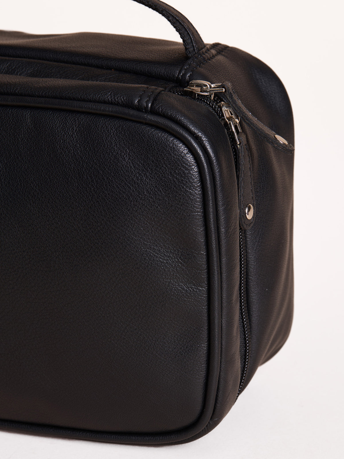 Burneside Leather Washbag