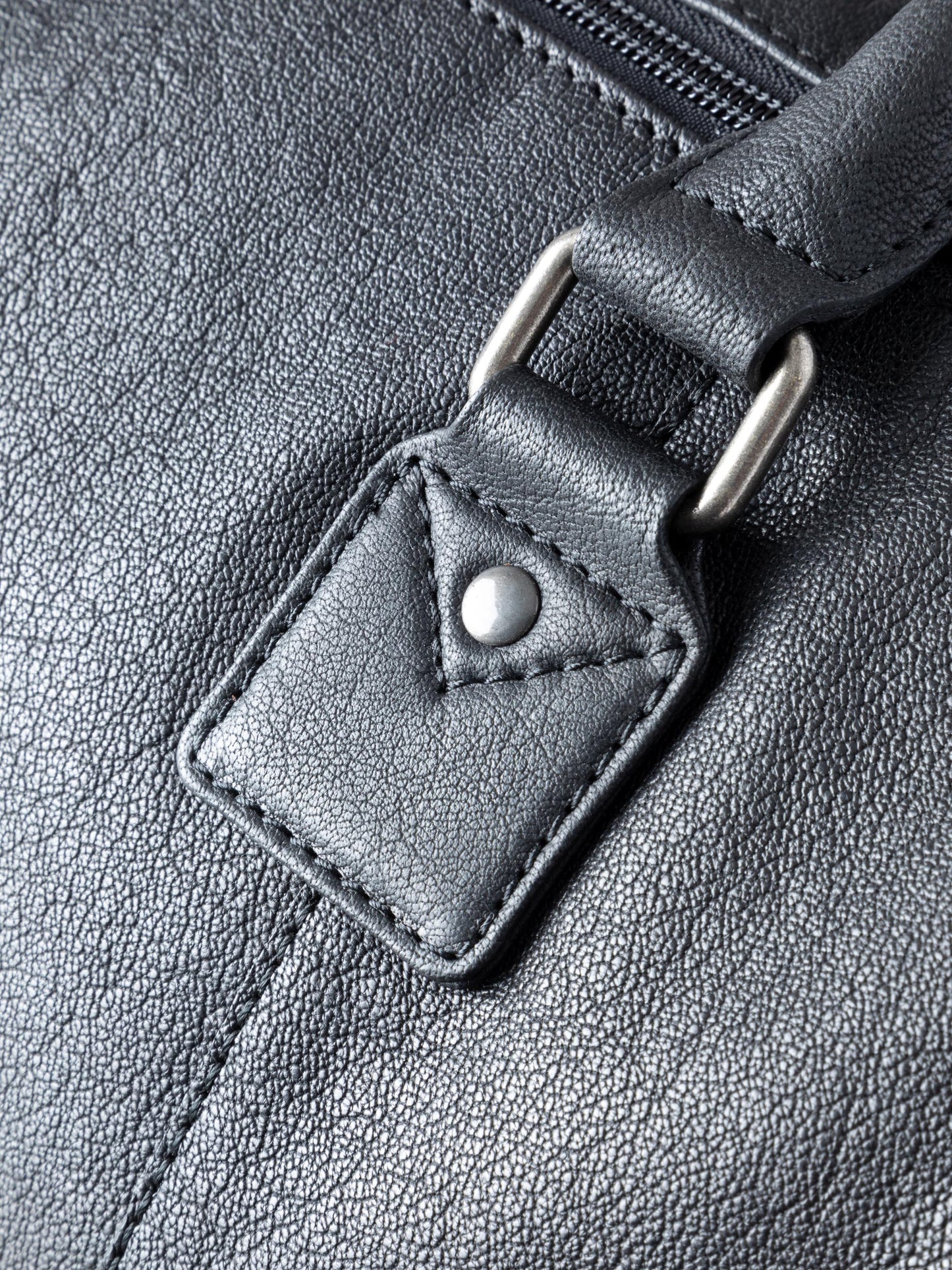 Discoverer Medium Leather Holdall