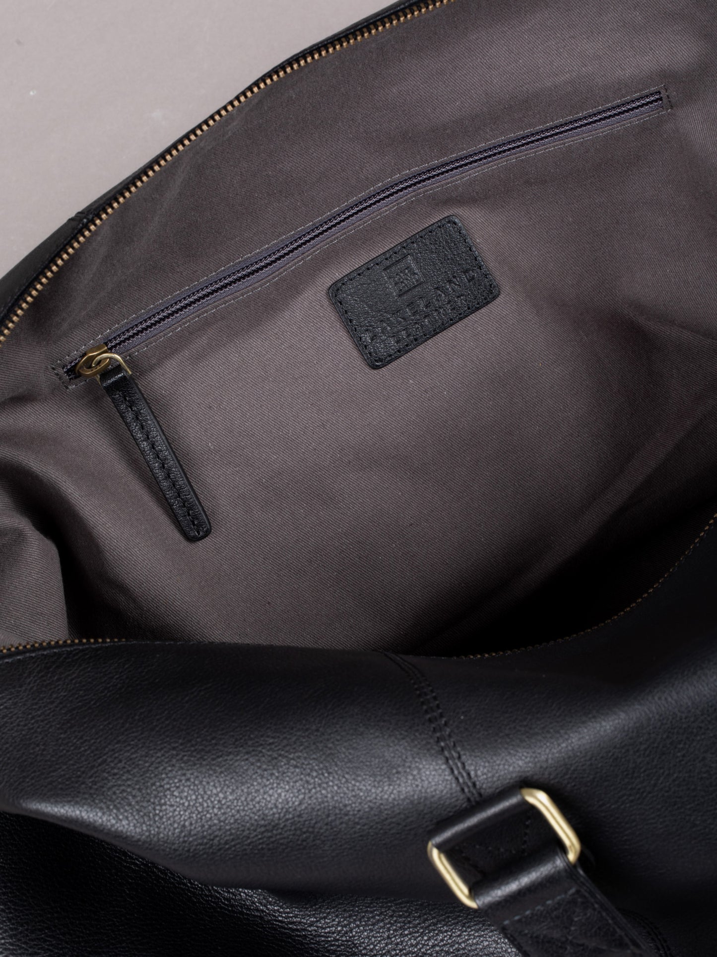 Keswick Leather Holdall