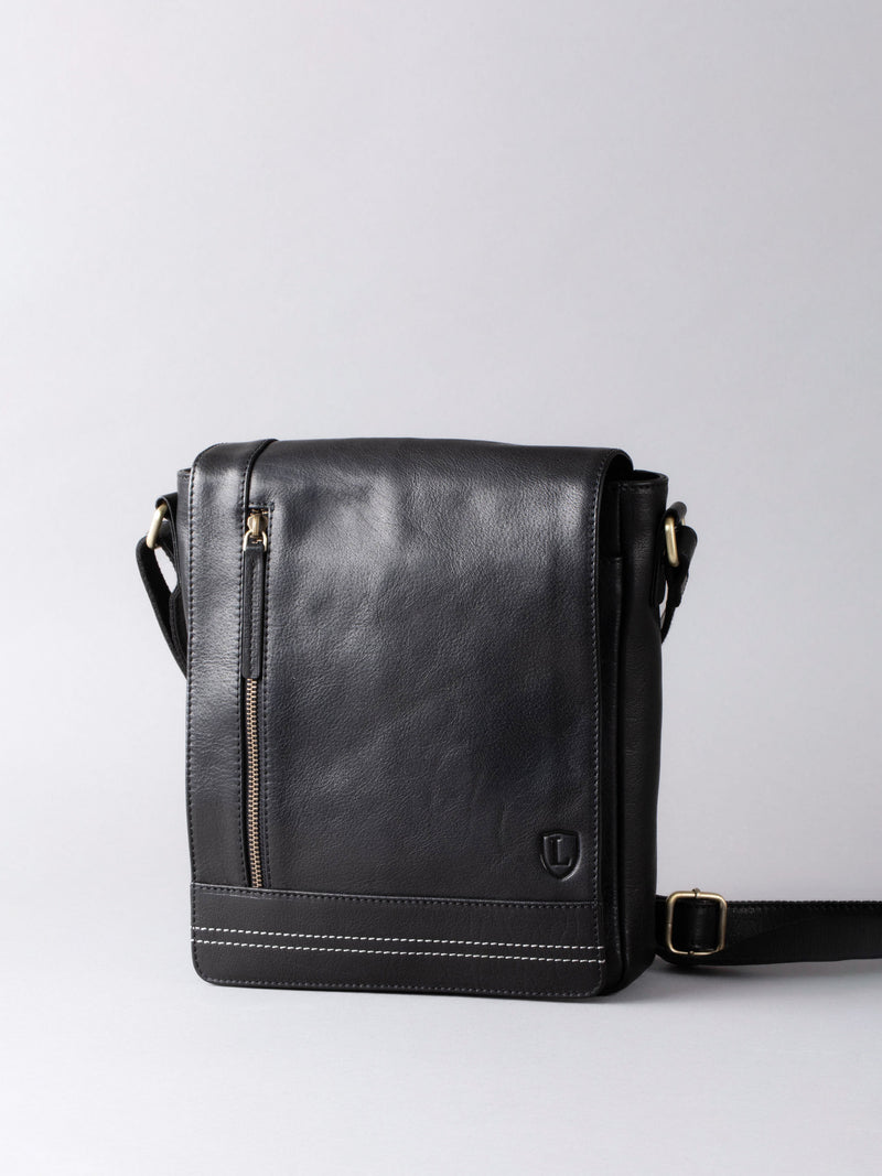 Keswick Medium Leather Messenger Bag
