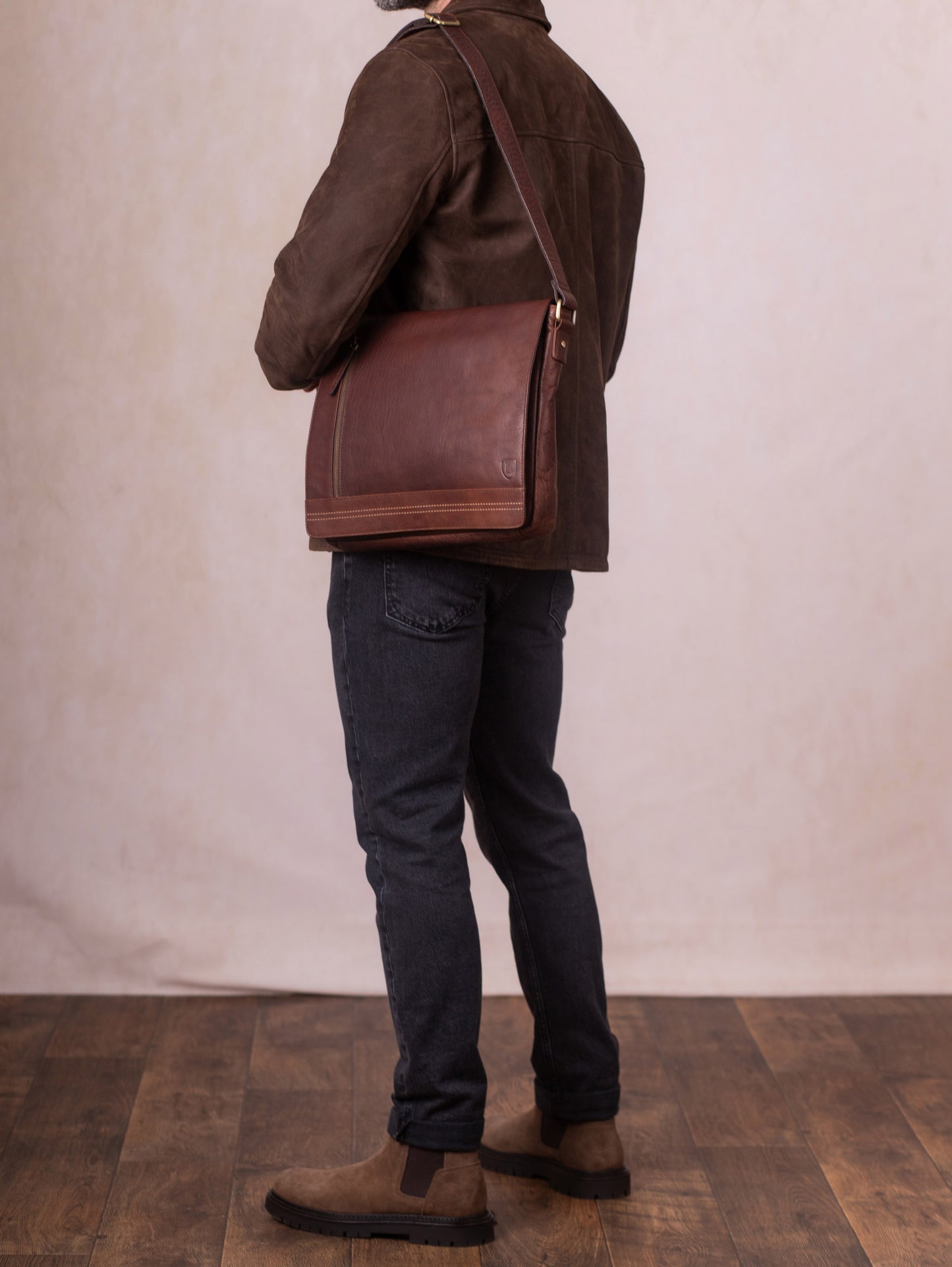 Keswick Large Leather Messenger Bag