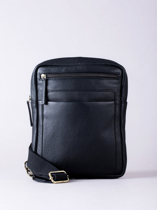 Explorer Leather Messenger Bag