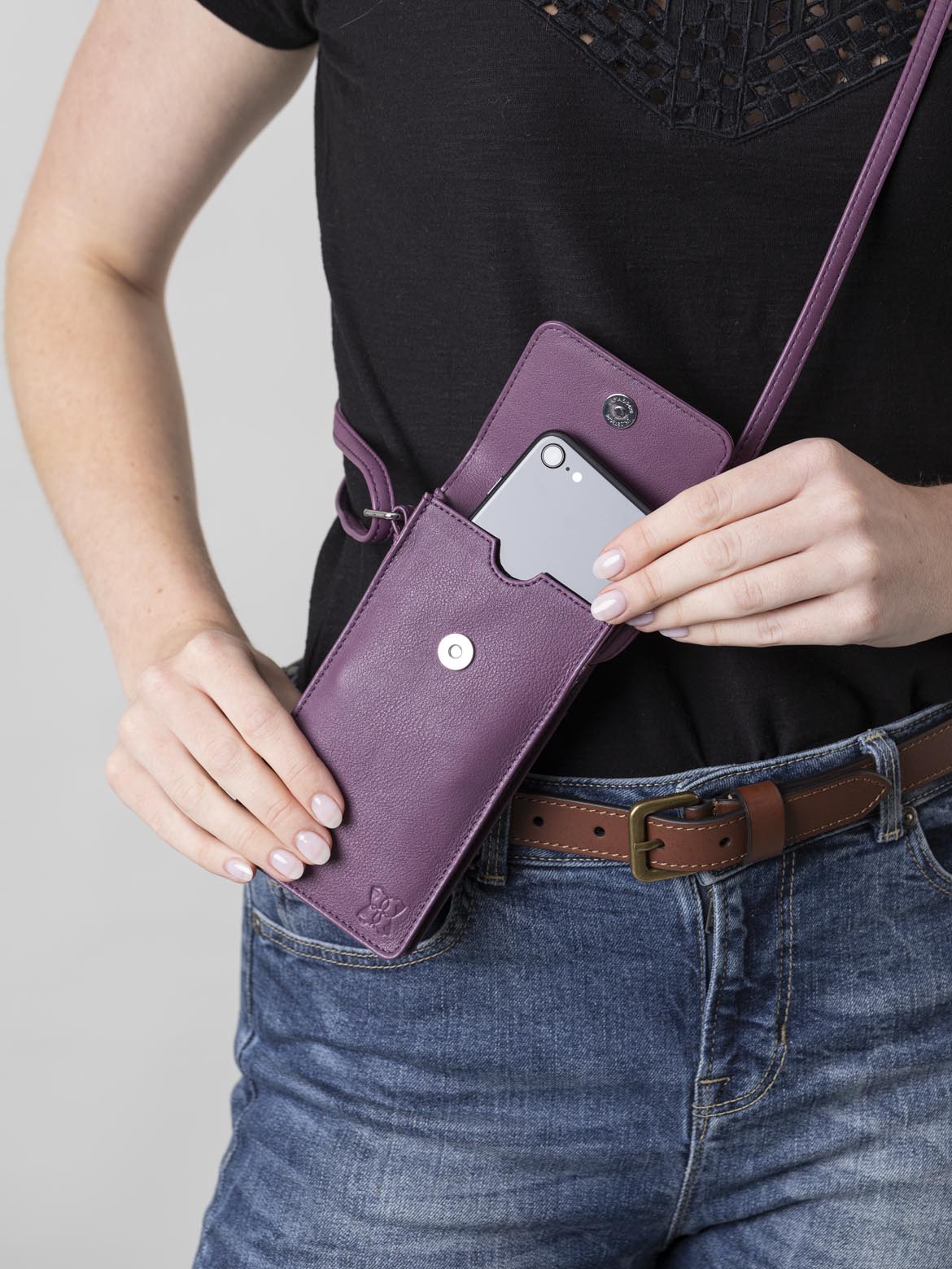 Bowness Leather Cross Body Phone Pouch