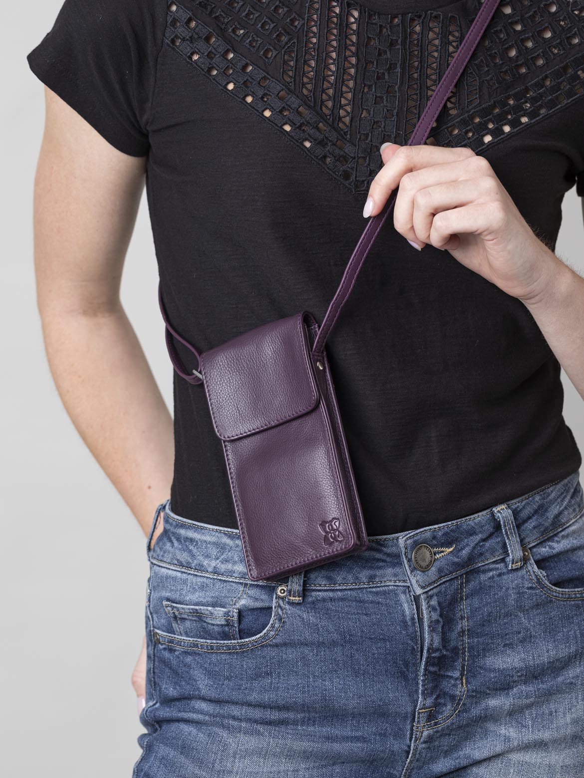Bowness Leather Cross Body Phone Pouch