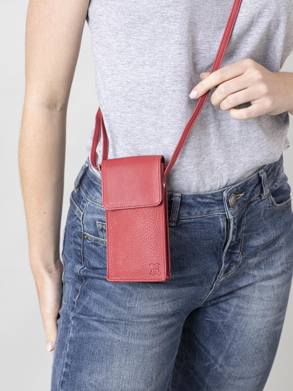 Bowness Leather Cross Body Phone Pouch