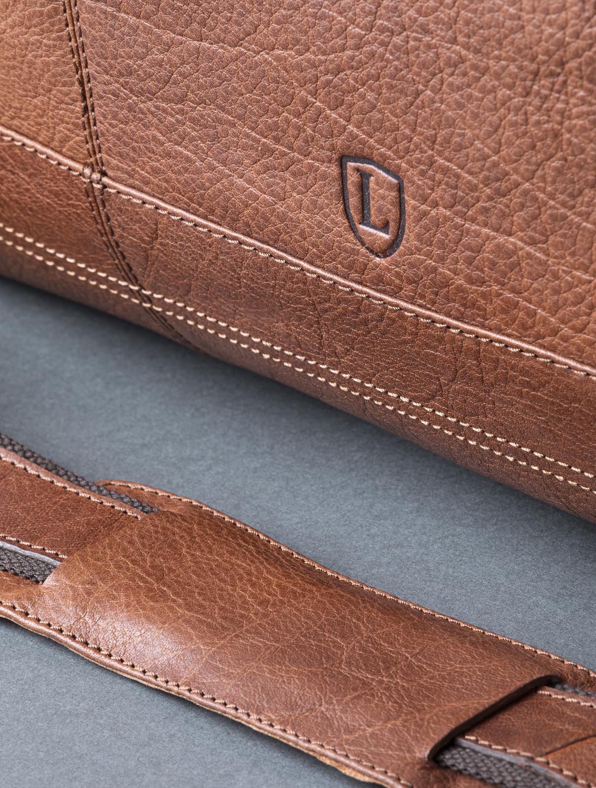 Keswick Leather Holdall