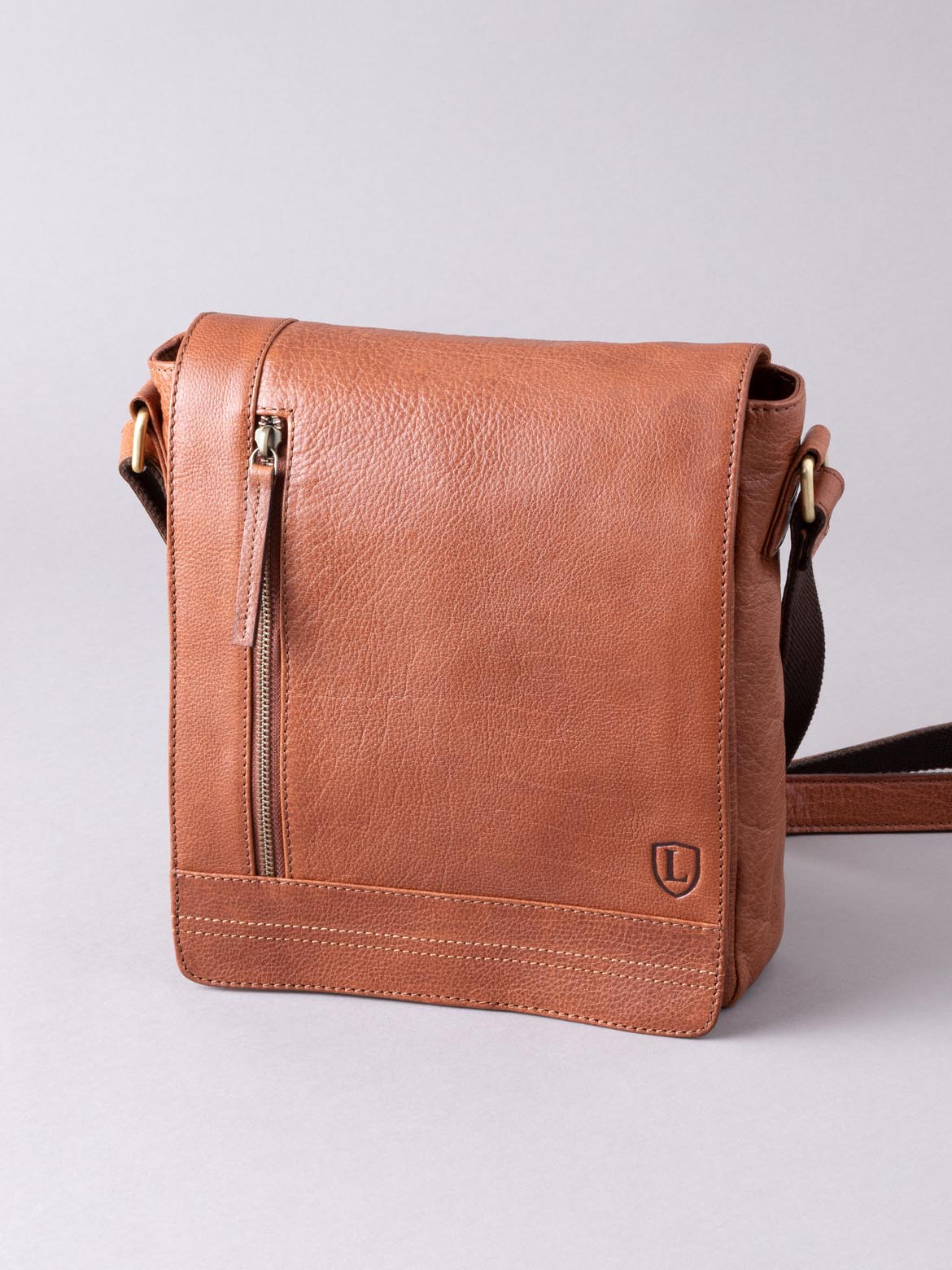 Keswick Medium Leather Messenger Bag