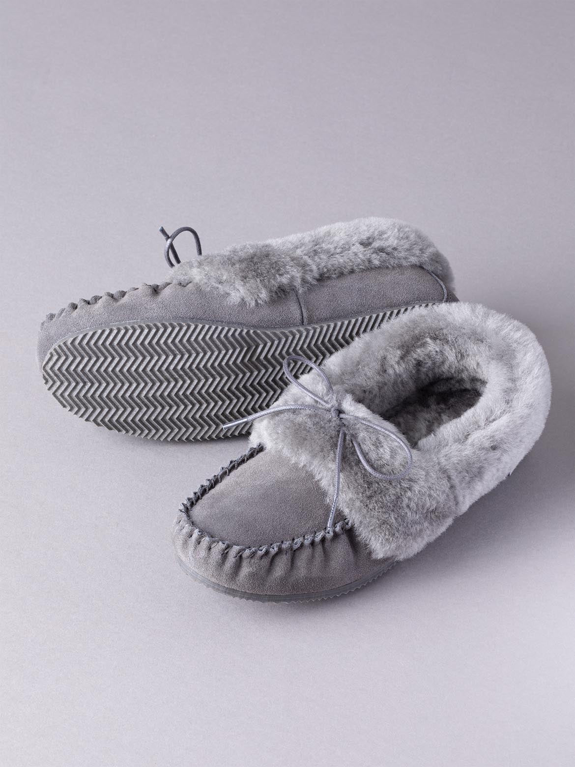 Sheepskin Lace Moccasins